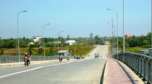 Đầu tư xây dựng tuyến nối thị trấn Long Phú với đường Nam sông Hậu